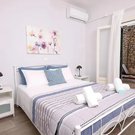 Alisachni Ground Floor * Apraos