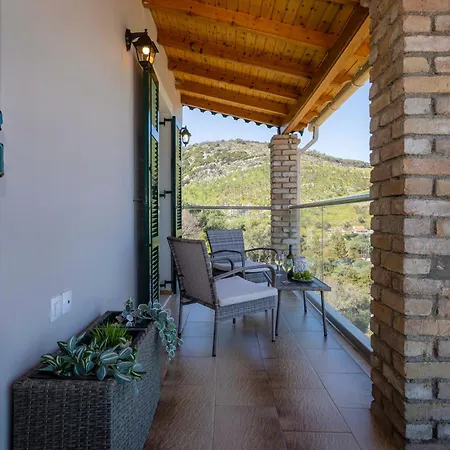 Alisachni Appartement Apraos