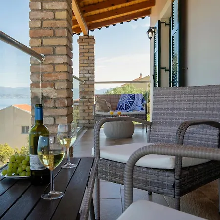 Appartement Alisachni Apraos