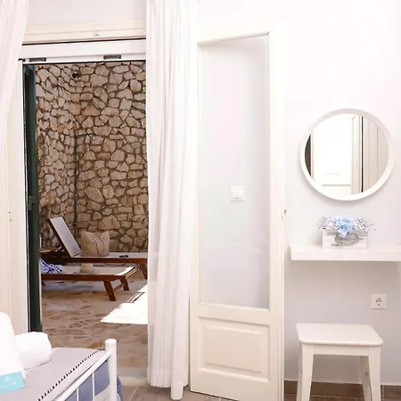 Alisachni Ground Floor Apraos