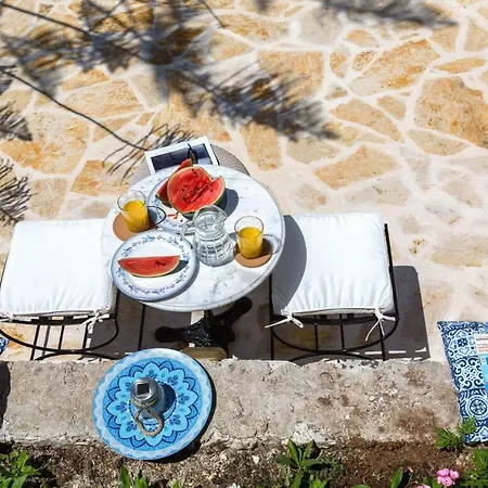 Apartmán Alisachni Apraos