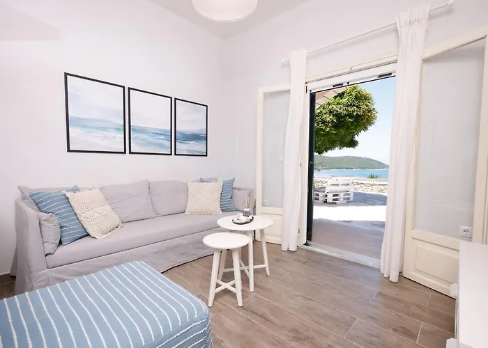 Alisachni Ground Floor Apartment