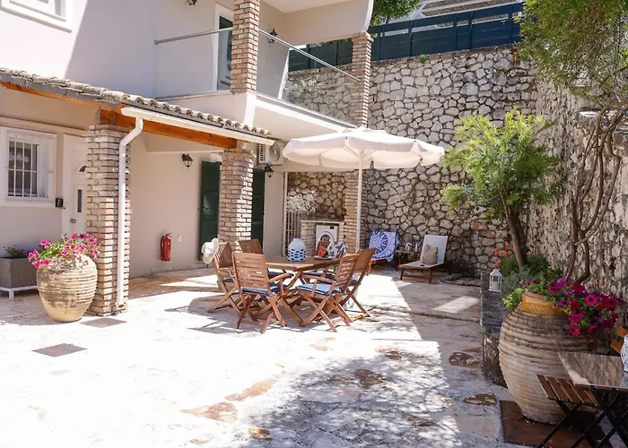 Alisachni Ground Floor Appartement
