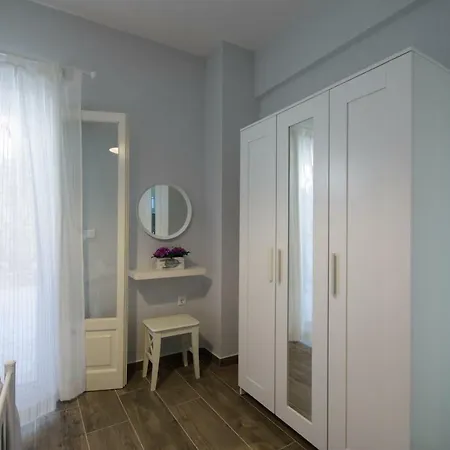 アパート Alisachni