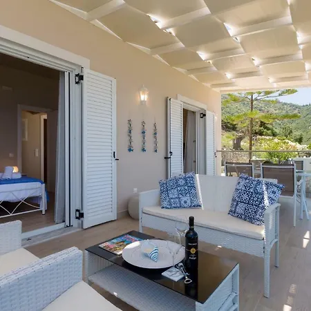 アパート Alisachni