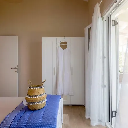 アパート Alisachni